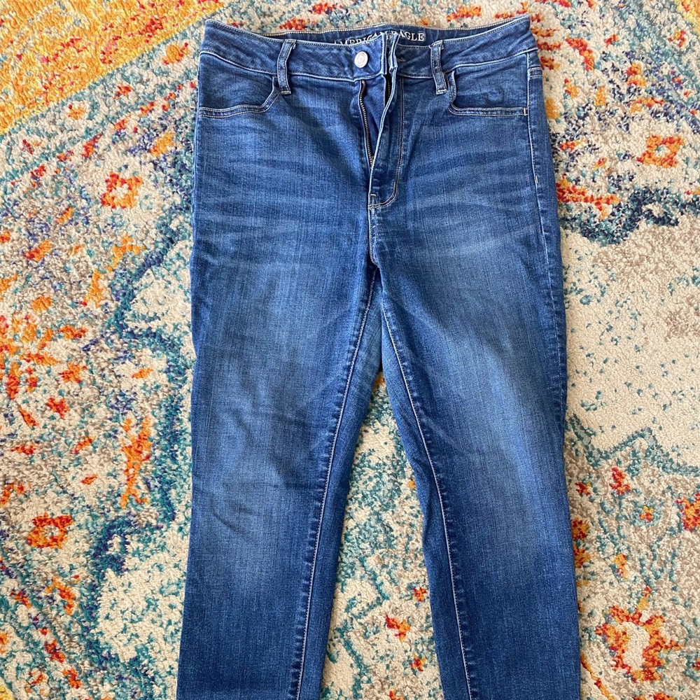 American Eagle super high rise jegging, size 8 regular